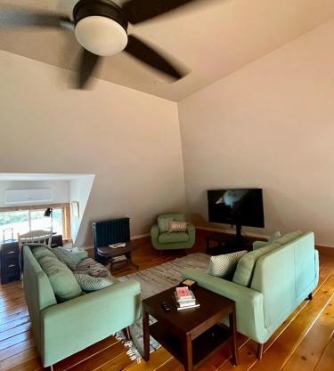 The Lakeview Loft