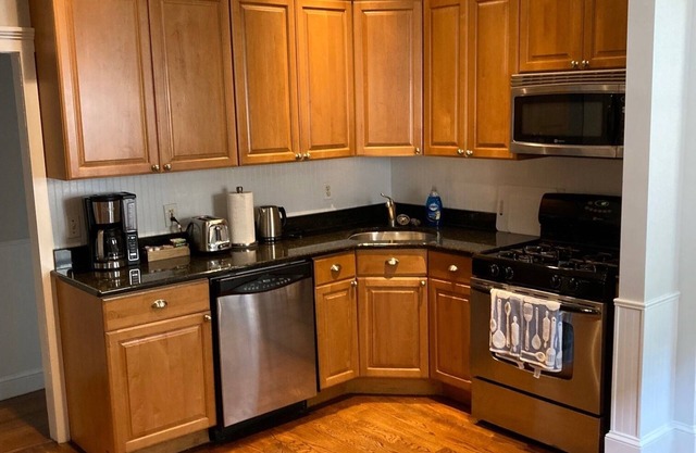 The Lakeview Retreat / 15 Min Walk to Beach