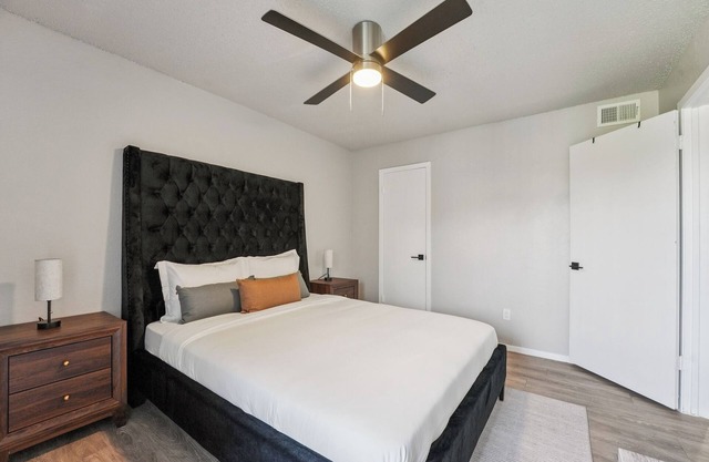 The Landry 388 | Spacious and Cozy 2 Bedroom 1bth