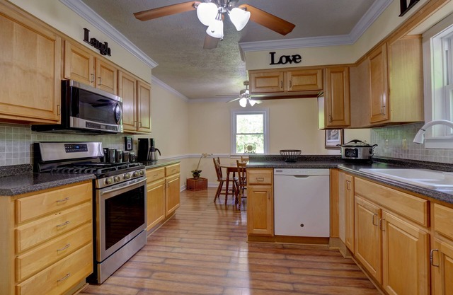 Das Lansing Cottage liegt 1,6 km von der New River G Orge Bridge entfernt.
