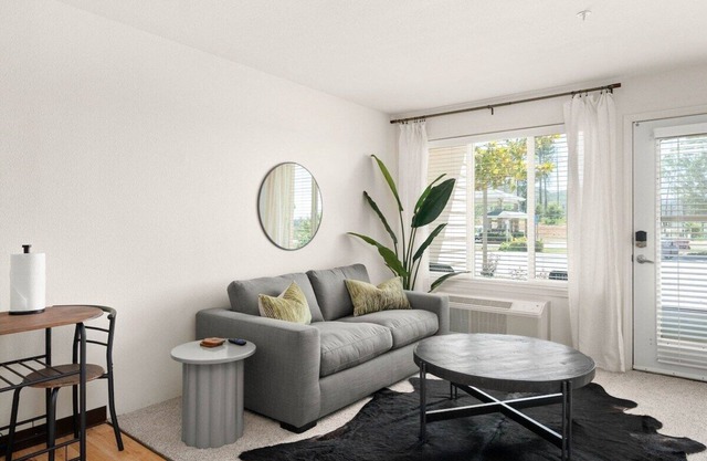 The Lassen | Spacious & Private 1bdrm in Paradise