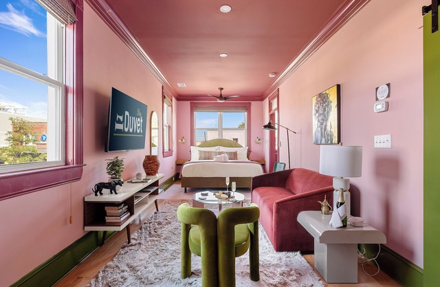 The Leo | In the Heart of Park Circle Main Strip