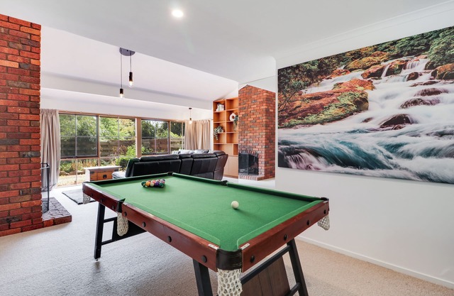 The Link Mansfield - Family Friendly Home - Sleeps 11
