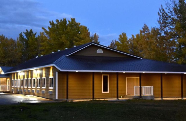 The Lion Inn & Suites