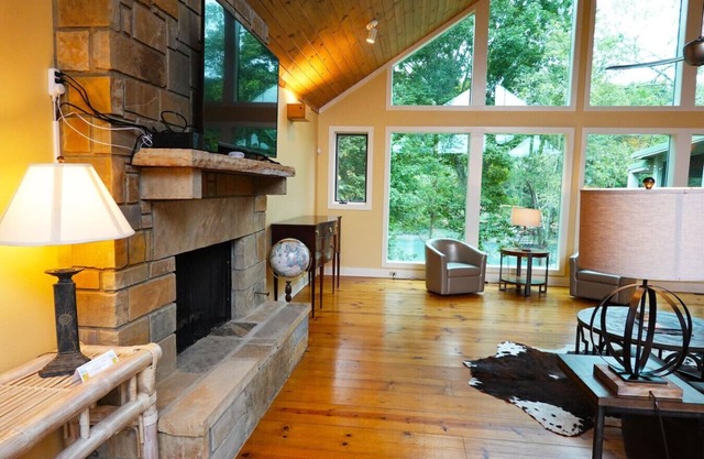 Einzigartiges Luxusferienhaus am Little Red River