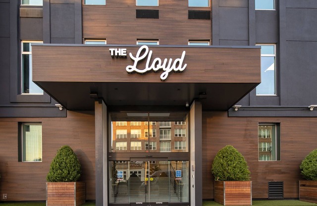 The Lloyd Stamford, Tapestry Collection by Hilton