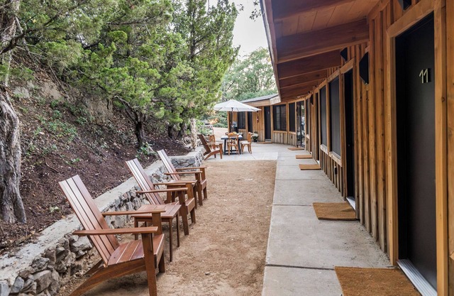 The Lodge: A Spacious Retreat for Groups - Events, Nature, & Luxury Combined!