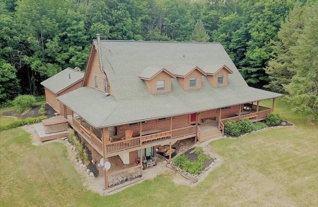 The Lodge at Mountain View Meadow