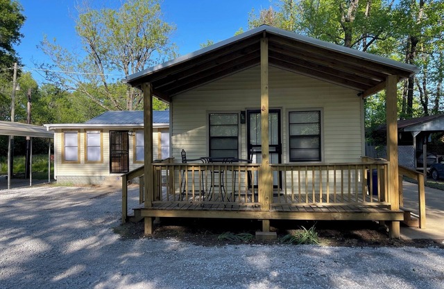 The Lodge at Sardis Lower Lake