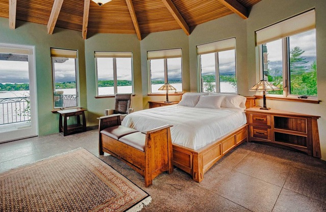 Die Lodge auf Strum Island - Ein privates Inselparadies mit Clubambiente