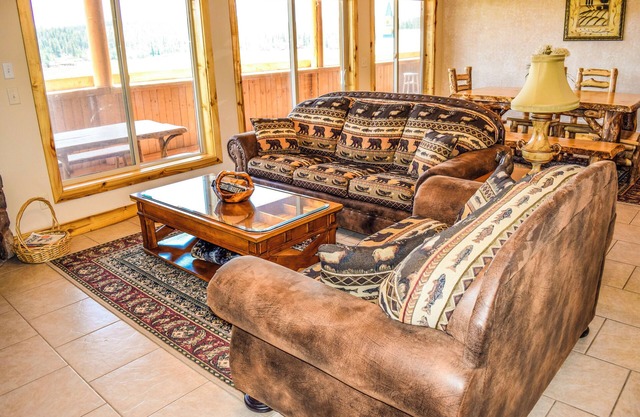 Die Lodge in Duck Creek: BEAR'S DEN SUITE