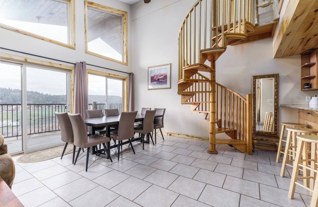 Die Lodge in Duck Creek: EAGLE SOOKOUT SUITE
