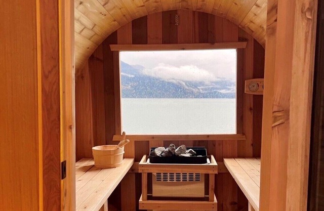 "Die Lodge am Harrison Lake" (Suite # 3)