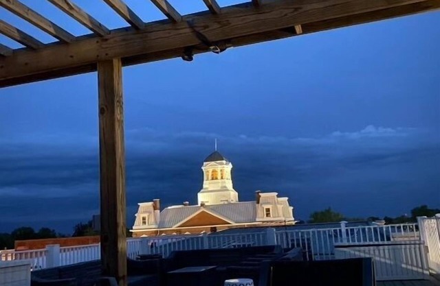 The Loft of the Rooftop | Excellent Views | Rooftop Lounging | Sleeps 6