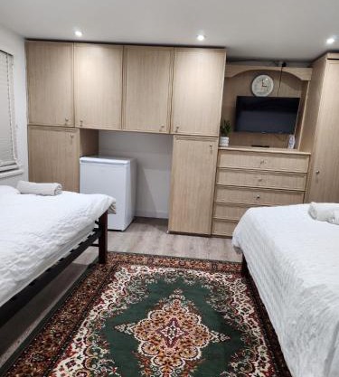 The London En-Suite