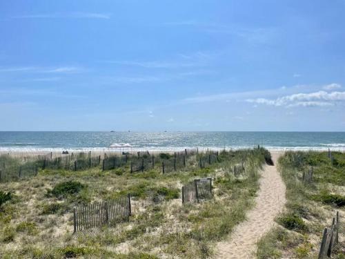 The Lost Loggerhead- OBX Ocean view Beach House