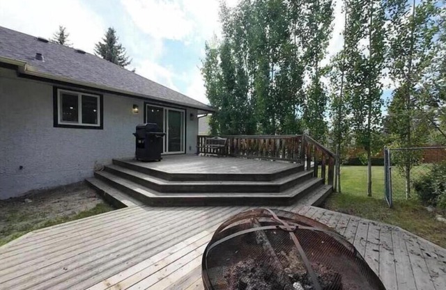 The Luxe Escape Calgary I 3BR Vacation Home