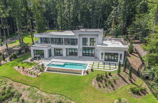 The Luxe Waterside Retreat