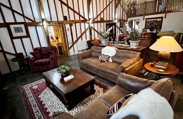 The Barn -Deluxe-Scheune-Veranda-Ensuite mit Whirlpool-Wanne