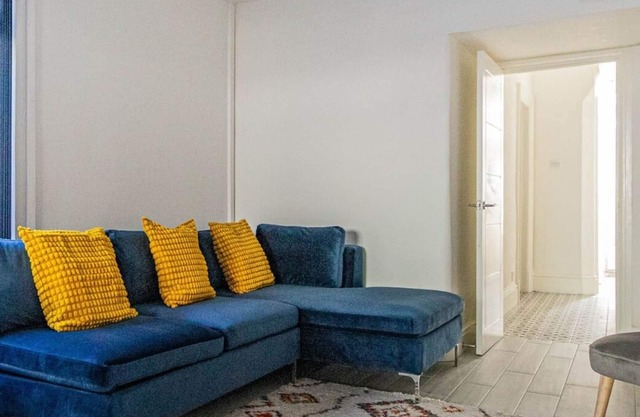 The Luxury Home | Free Parking | Cardiff City