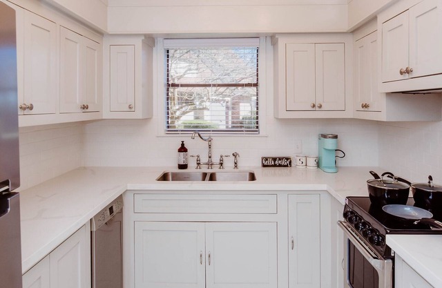 The Sabina Townhome - Hotel (The Lydia)