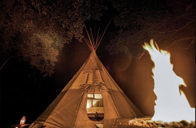 Das Magic Tipi Retreat bietet einen einzigartigen Zufluchtsort in Ozark.