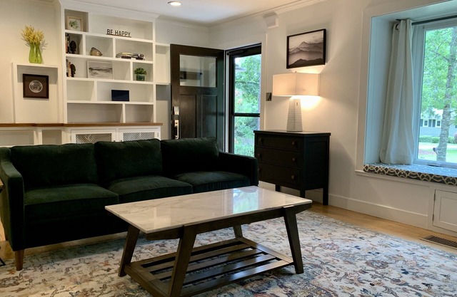 The Maine House - Downtown Southern Pines