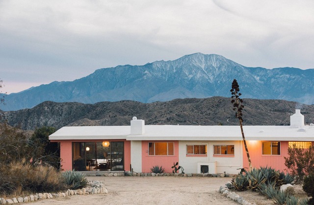 The Mallow House Secluded Mid-Century Ranch with Desert Views near Joshua Tree