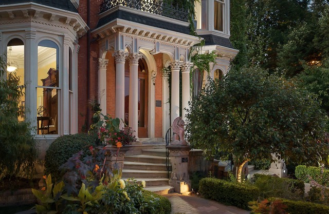 The Mansion On Delaware Ave