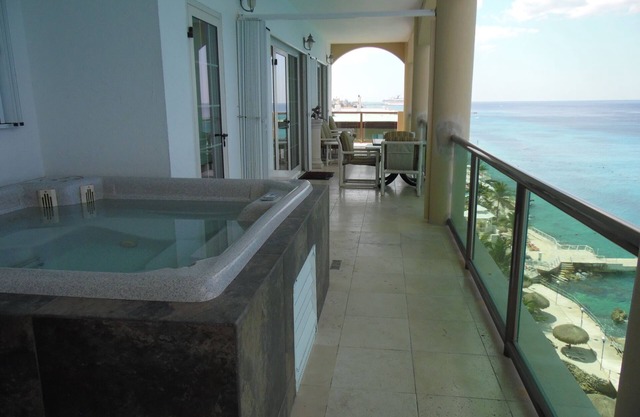 El Cantil THE MANSION - Wunderschönes Penthouse am Meer - Beste Lage in Cozumel
