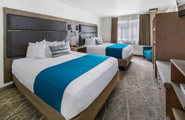 The Marina Inn