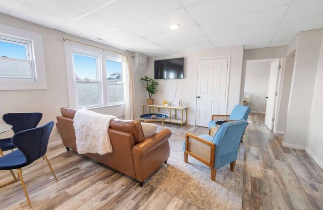 Market Place Suite 4 - 5045 in Ashland near Marathon & Kings Daughter's Hospital