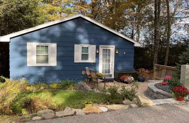 The Maybrook: Lake & Sauna
