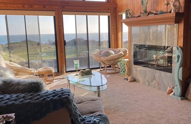 The Mermaid House- Oceanfront