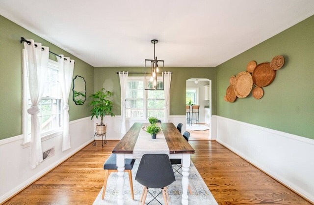 The Mimosa | Family Friendly, 2 King Bds, Big Yard