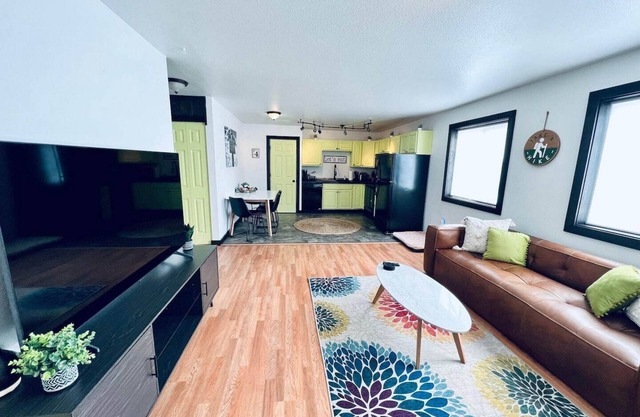 This condominium is a 2 bedroom(s), 1 bathrooms, located in Joseph, OR.