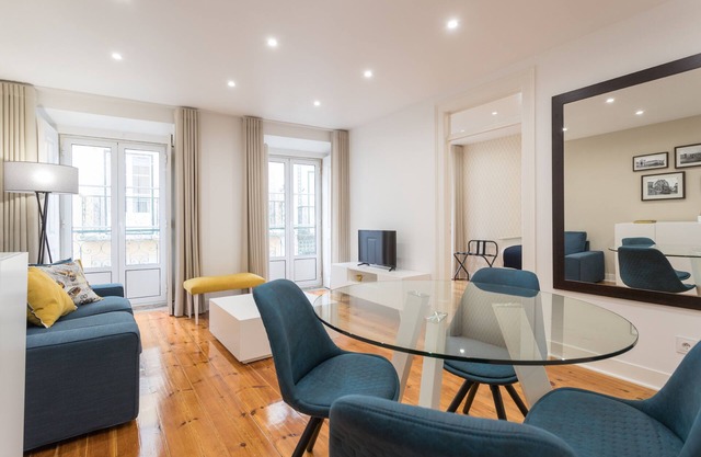 The Modern 1551 Apartment