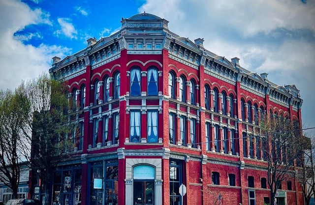 The Monarch Hotel
