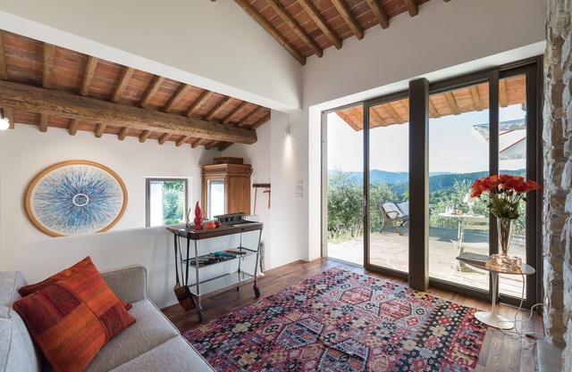 Das MOONLIT & SUNNY COTTAGE in einem Olivenhain in der Nähe von Florenz in der Toskana