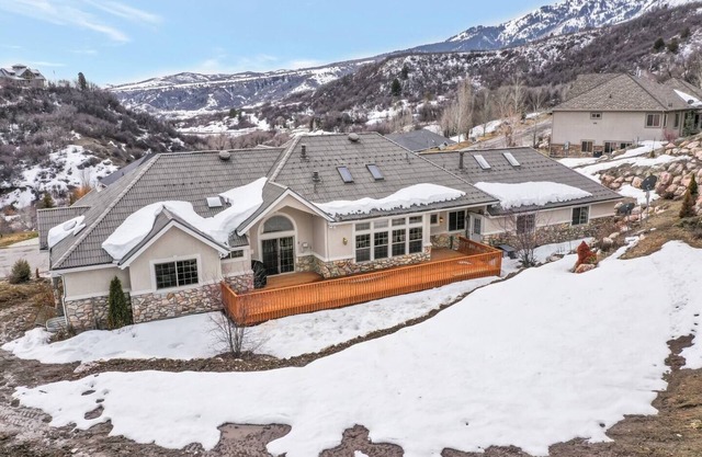 The Mountain Vista Estate