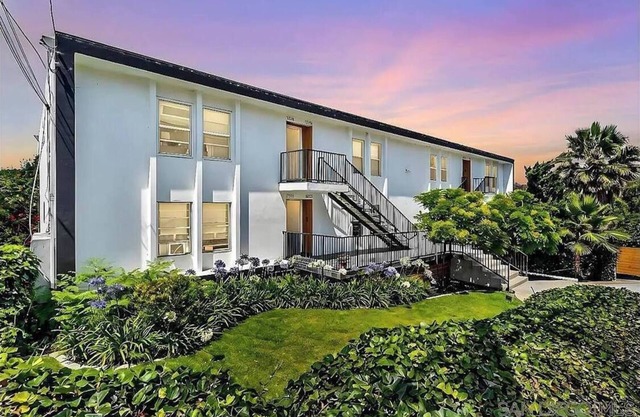 The Mystic Mermaid Retreat. A charming 2-bedroom condo in awesome San Diego.