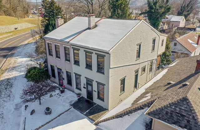 The Nature House is a perfect mix of charm and location!