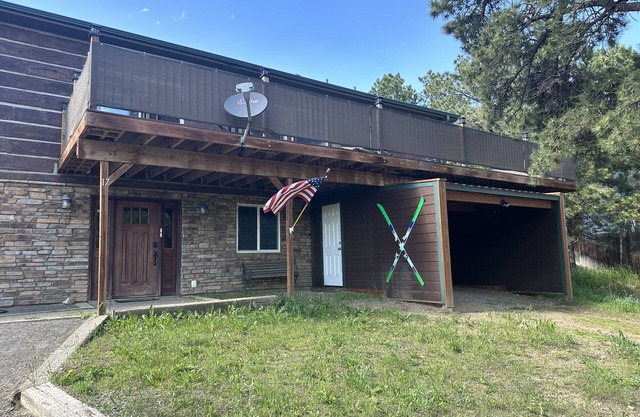 The Ned Nest - Private Suite - Pool Table / Fireplace / 3 Beds + Large Sectional