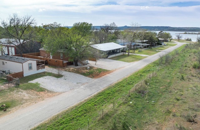 The NEST afforable pk family friendly and close to rocker b and waters edge
