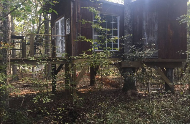 "The Nest" Secluded Treehouse Close To Nashville airport