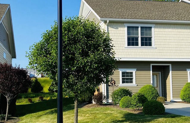 The New Oasis - Modern townhouse within walking distance to downtown Lewisburg