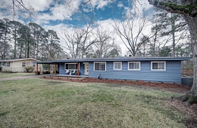 The North Star - Luxury 3bd/3ba Home by WholeFoods