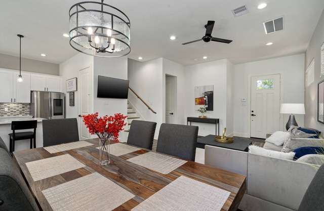 The Oasis Modern New Luxury House Near Downtown