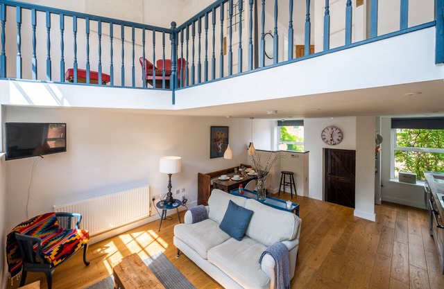 The Old Chapel - Stylishly restored old chapel with a luxurious finish