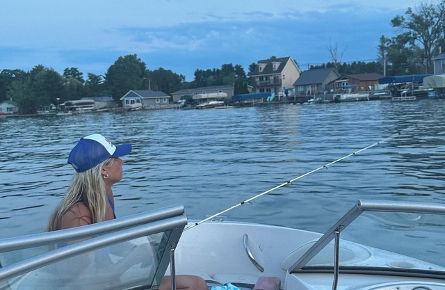 "the Old Fashioned Sweet Vintage Cottage" Sleeps 6, Lake Access Big Silver Lake